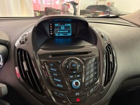 Ford Tourneo Courier vaihtoauto