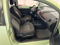 Volkswagen New Beetle vaihtoauto