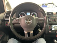 Volkswagen Touran vaihtoauto