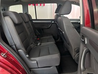 Volkswagen Touran vaihtoauto