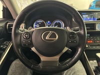 Lexus IS vaihtoauto