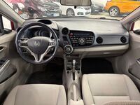 Honda Insight vaihtoauto
