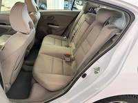 Honda Insight vaihtoauto