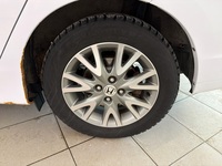 Honda Insight vaihtoauto