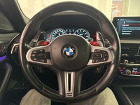 BMW M5 vaihtoauto
