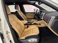 Porsche Cayenne vaihtoauto