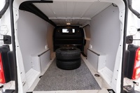 Opel Vivaro vaihtoauto