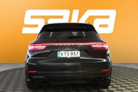 Porsche Cayenne vaihtoauto