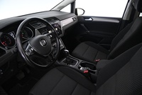 Volkswagen Touran vaihtoauto