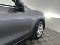 Porsche Cayenne vaihtoauto