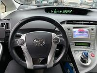 Toyota Prius Plug-in vaihtoauto