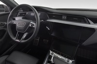 Audi Q8 e-tron vaihtoauto