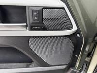 Land Rover Defender vaihtoauto