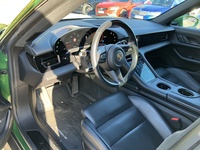 Porsche Taycan vaihtoauto