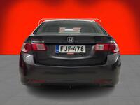 Honda Accord vaihtoauto