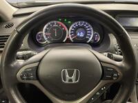 Honda Accord vaihtoauto