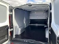 Nissan Primastar vaihtoauto