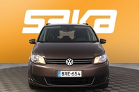 Volkswagen Touran vaihtoauto