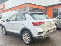 Volkswagen T-Roc vaihtoauto