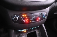 Ford Transit Courier vaihtoauto