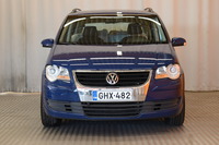 Volkswagen Touran vaihtoauto