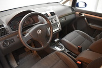 Volkswagen Touran vaihtoauto