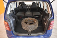 Volkswagen Touran vaihtoauto