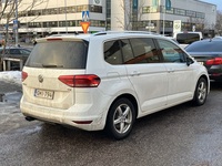 Volkswagen Touran vaihtoauto