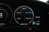 Porsche Taycan vaihtoauto