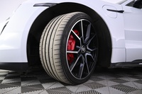Porsche Taycan vaihtoauto
