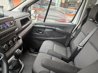 Nissan Primastar vaihtoauto