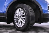 Volkswagen T-Roc vaihtoauto