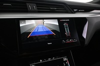 Audi Q8 e-tron vaihtoauto