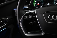 Audi Q8 e-tron vaihtoauto