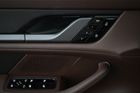 Porsche Taycan vaihtoauto