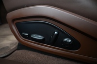 Porsche Taycan vaihtoauto