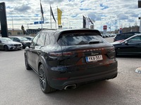 Porsche Cayenne vaihtoauto
