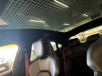 Porsche Taycan vaihtoauto