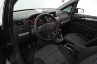 Opel Zafira vaihtoauto