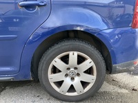 Volkswagen Touran vaihtoauto