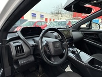 Toyota bZ4X vaihtoauto