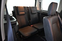 Land Rover Discovery vaihtoauto