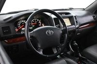 Toyota Land Cruiser vaihtoauto