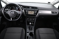 Volkswagen Touran vaihtoauto