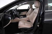 Jaguar XE vaihtoauto