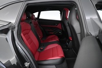 Porsche Taycan vaihtoauto