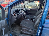 Volkswagen Touran vaihtoauto