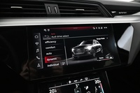 Audi Q8 e-tron vaihtoauto