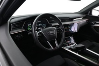 Audi Q8 e-tron vaihtoauto