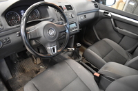 Volkswagen Touran vaihtoauto